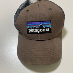 Patagonia‎ trucker hat